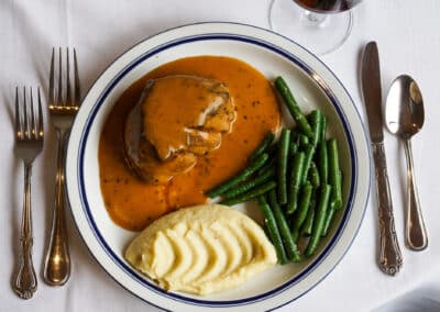 Filet Mignon au Poivre at Le Chene